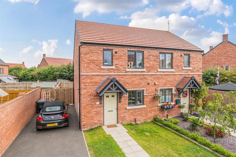 2 bedroom semi-detached house for sale, The Hawthorns, Ellesmere.