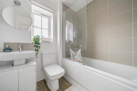2 bedroom semi-detached house for sale, The Hawthorns, Ellesmere.