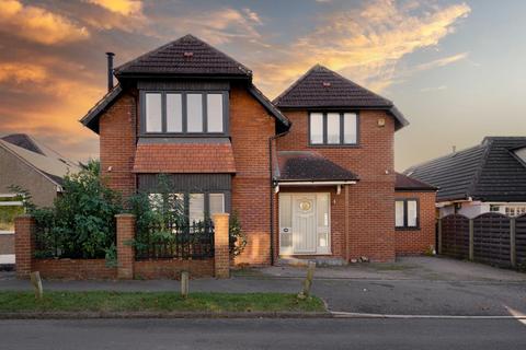 4 bedroom detached house for sale, Rosebery Road, Epsom
