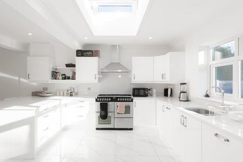 4 bedroom detached house for sale, Rosebery Road, Epsom