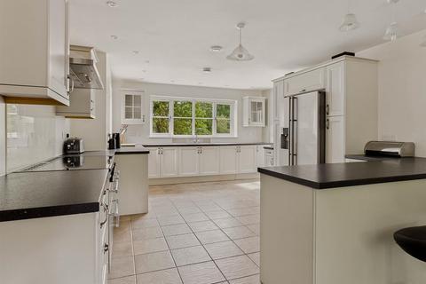 undefined, 164 Upper Welland Road, Malvern