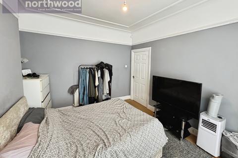 undefined, Poulton Road, Wirral CH44
