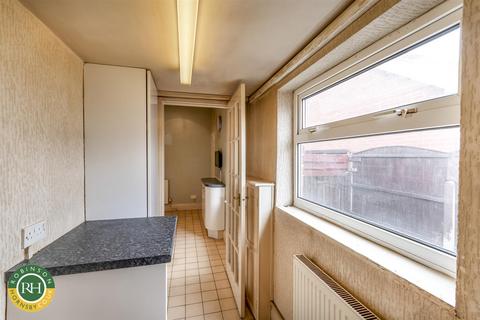 27 Cedric Road, Edenthorpe, Doncaster, DN3 2HZ
