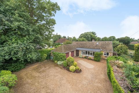 3 bedroom detached house for sale, Monument Lane, Chalfont St. Peter, Gerrards Cross