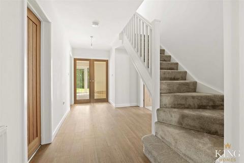 undefined, Pratts Lane, Mappleborough Green, B80 7BN