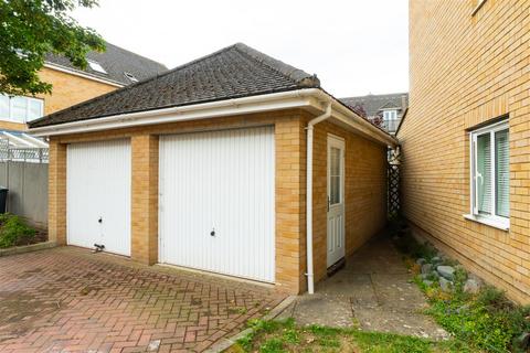 3 bedroom end of terrace house for sale, Sherwood Avenue, Larkfield