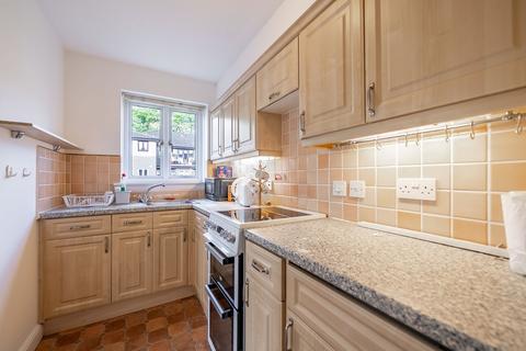 2 bedroom flat for sale, Crathes Court, Hazelden Gardens, G44