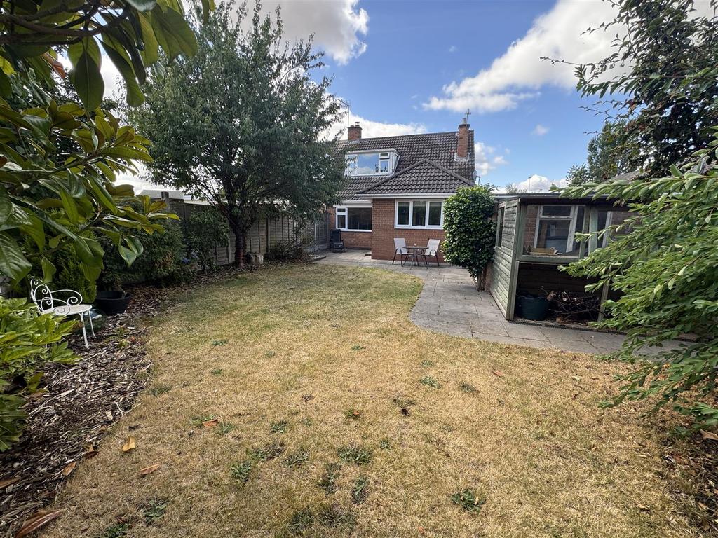 Garden 3.JPG
