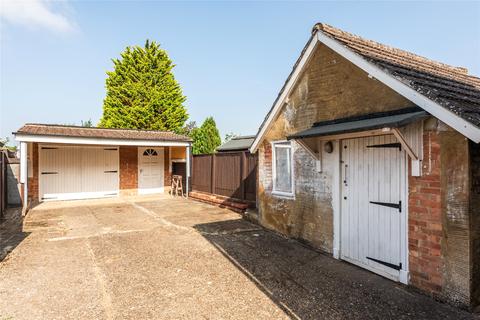 4 bedroom end of terrace house for sale, Hitchin Road, Stotfold, Bedfordshire, SG5