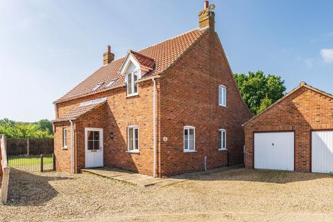 4 bedroom detached house for sale, Drusilla Way, Yaxham