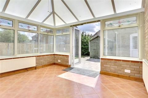 17 Edenside Drive, Attleborough, NR17 2EL