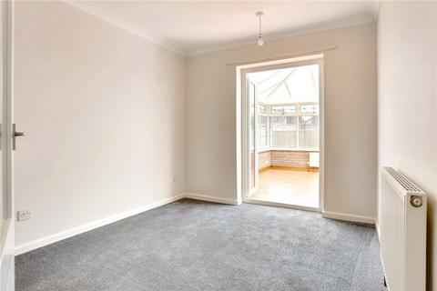17 Edenside Drive, Attleborough, NR17 2EL