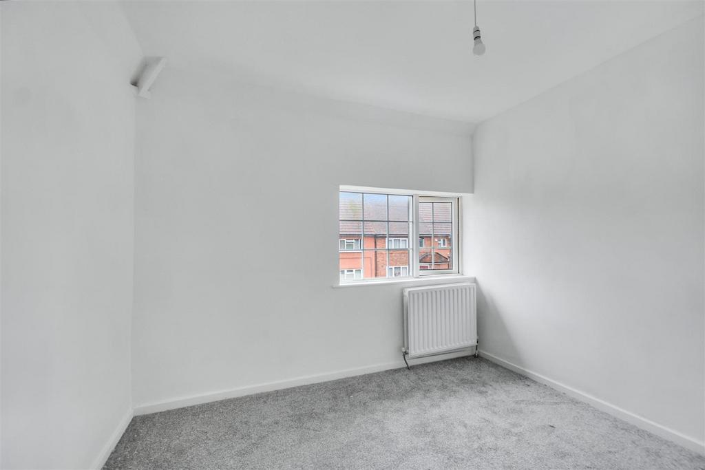 Bedroom 1 2.jpeg