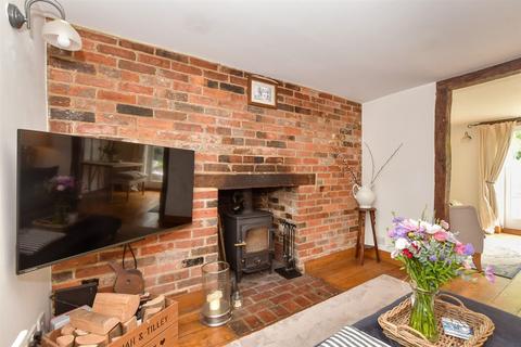 3 bedroom semi-detached house for sale, Front Road, Woodchurch, Ashford, Kent