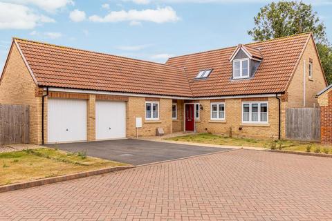 4 bedroom detached bungalow for sale, Atherton Gardens, Pinchbeck, Spalding