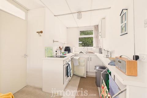 2 bedroom chalet for sale, The Woodlands, Cuffern, Roch,, Haverfordwest