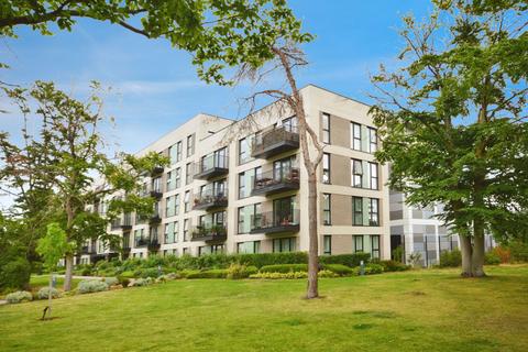 2 bedroom apartment for sale, Carnation Gardens, Nestles Avenue, Hayes, London, UB3 4FS