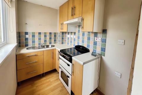 7 Bryant Gardens, Clevedon, BS21 5HD