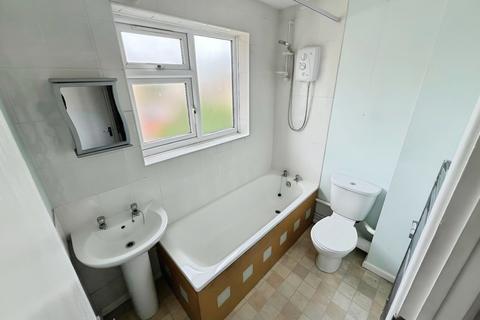 7 Bryant Gardens, Clevedon, BS21 5HD