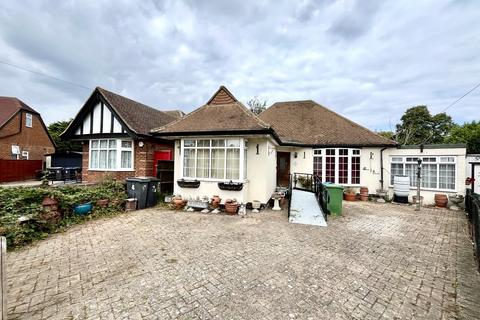 undefined, Elmcroft Close, Chessington, Surrey. KT9 1DX