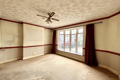 undefined, Elmcroft Close, Chessington, Surrey. KT9 1DX