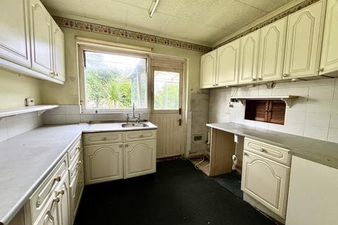 undefined, Elmcroft Close, Chessington, Surrey. KT9 1DX