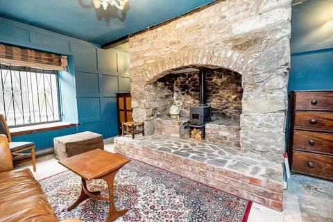 undefined, High Street, Conwy, Conwy, LL32 8DE