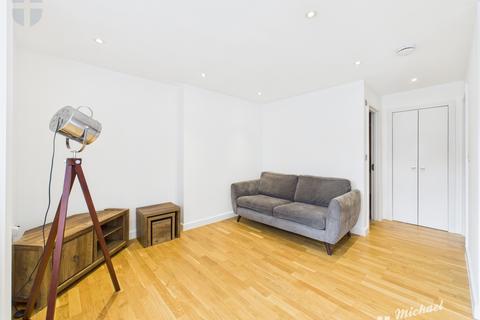 1 bedroom flat to rent, Flat 8, Pebble Court, Pebble Lane, Aylesbury, Buckinghamshire