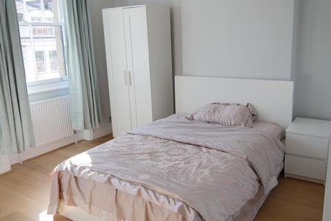 2 bedroom flat to rent, 46A Barkston Gardens London, SW5 0EN