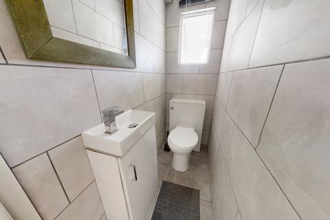 4 bedroom semi-detached house for sale, Trysull Road, Wolverhampton WV3