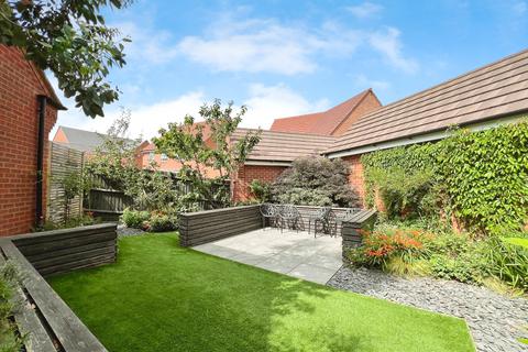 33 Arundel Drive, Grantham, NG31 8WN