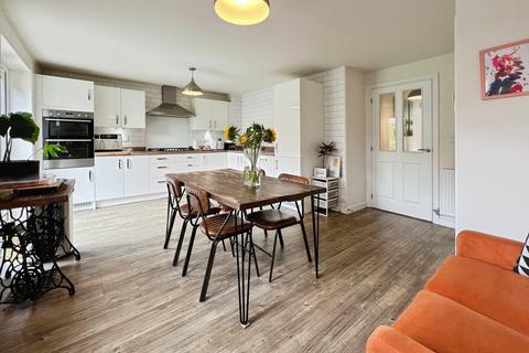 33 Arundel Drive, Grantham, NG31 8WN