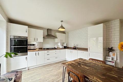 33 Arundel Drive, Grantham, NG31 8WN