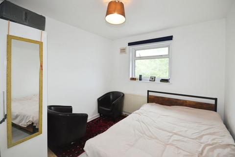 5 bedroom semi-detached house for sale, Hunters Grove, Hayes, UB3 3JF