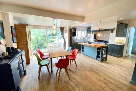 6 bedroom semi-detached house for sale, Wilford Avenue, Sale