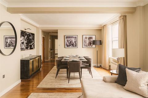 3 bedroom apartment to rent, Hill Street, Mayfair W1J