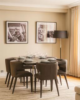 3 bedroom apartment to rent, Hill Street, Mayfair W1J