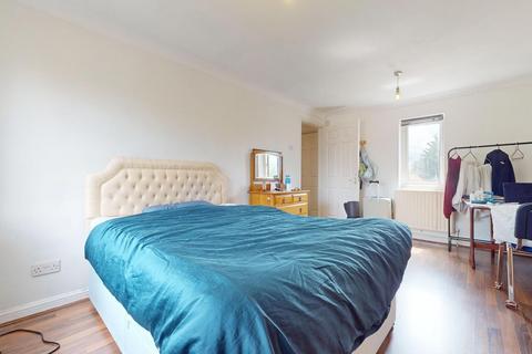 2 bedroom flat to rent, Corporation Street, London, Greater London, E15