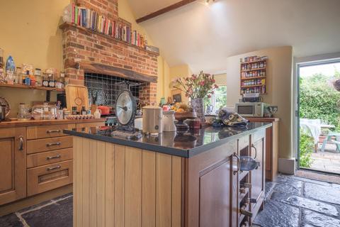undefined, Latton, Swindon, Wiltshire, SN6