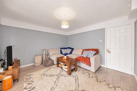 2 bedroom terraced house for sale, Barry Lynham Drive, Newmarket CB8