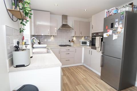 5 Fetlock Drive, Bradford, BD2 3FH