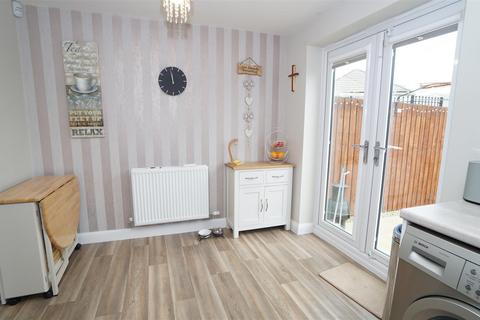 5 Fetlock Drive, Bradford, BD2 3FH
