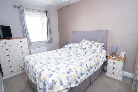 5 Fetlock Drive, Bradford, BD2 3FH