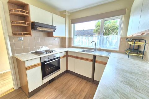 8 Hodges Walk, Torrington, EX38 7NP