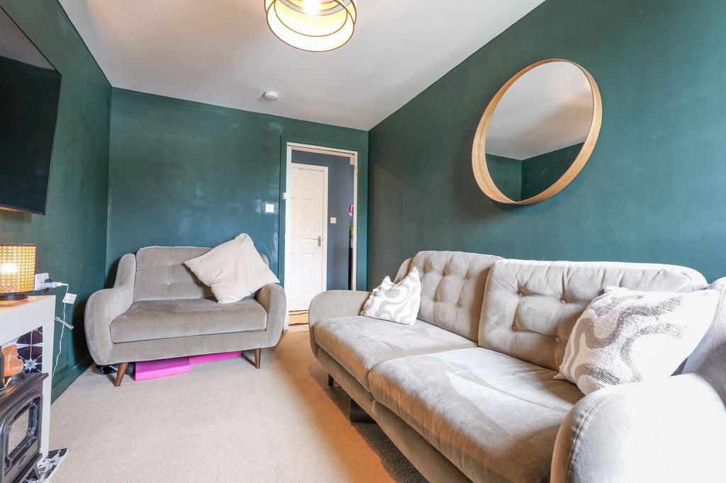 Wide dimensions for modern living