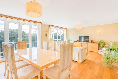 3 bedroom apartment for sale, Kenbrook House, Kensington High Street, London, W14