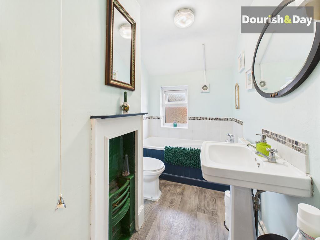 Upstairs Bathroom
