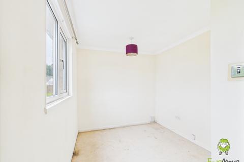 63a Cleveland Close, Basingstoke, RG22 5AW