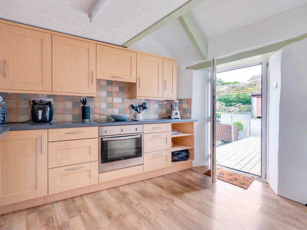 65c0b6370e764 Egloshayle Road 1-8