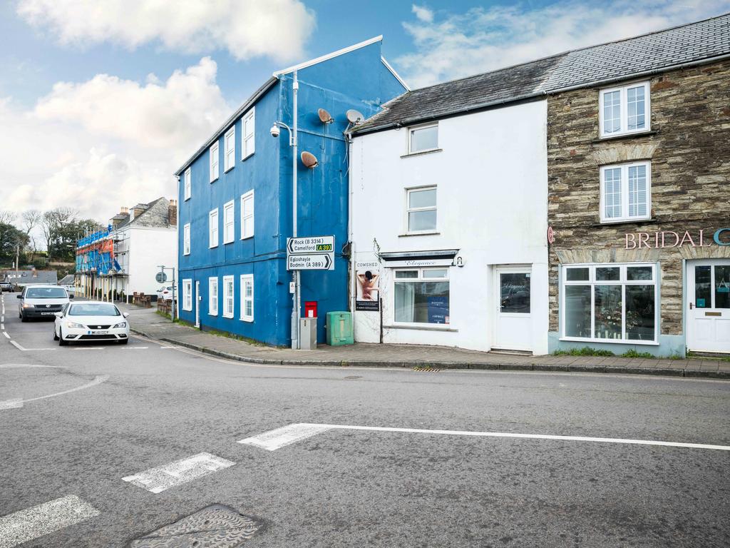 65c0b66e88990 Egloshayle Road 1-16